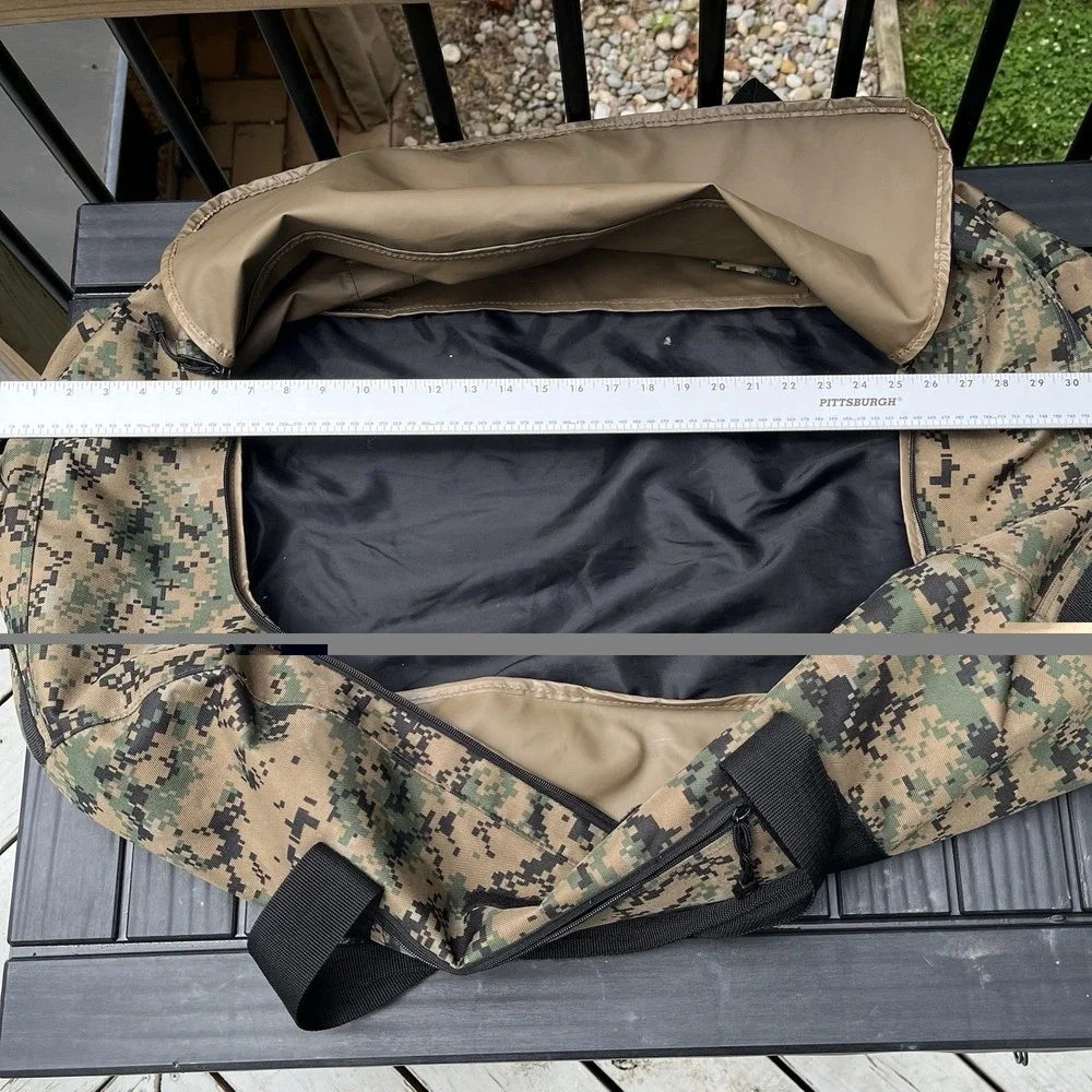 Large Digital Camo Hunting Deployment Duffel Backpack Travel Gear Bag 85L READ